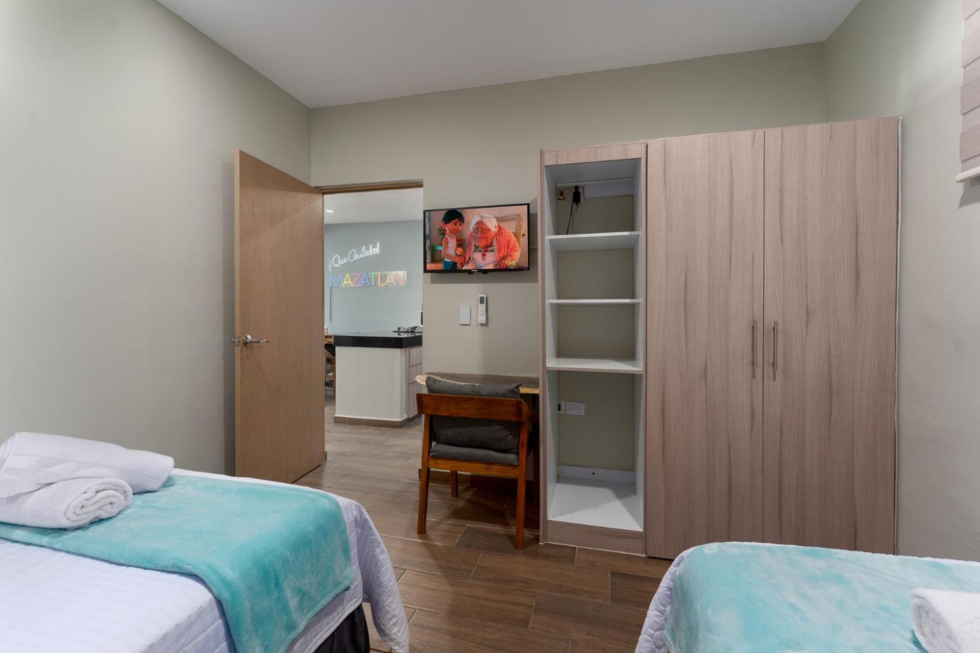 New & Comfy, 5 Star Area, Walk 2 Beach, Pool, Views, King Bed マサトラン エクステリア 写真
